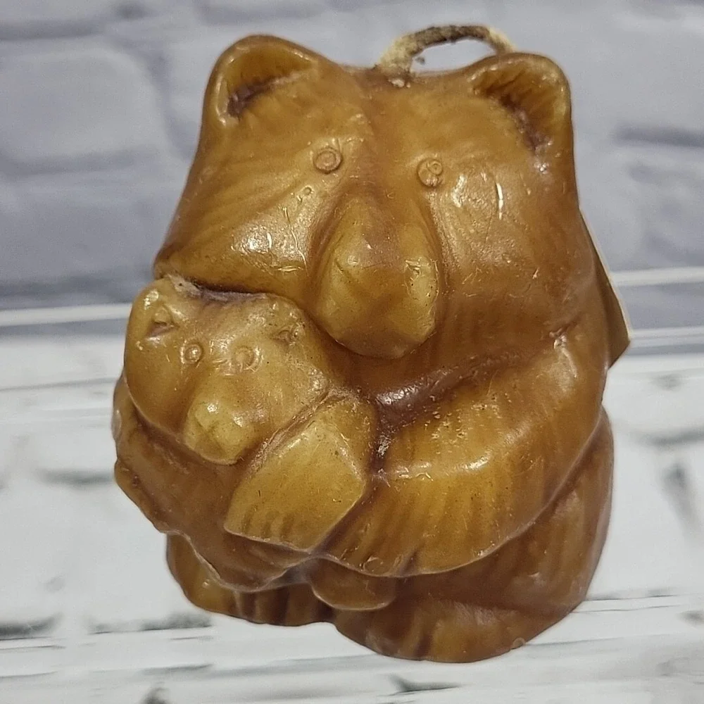 Vintage Alaska Candle Co Grizzly‎ Bear With Cub Hand-Carved Unlit Tag NOS